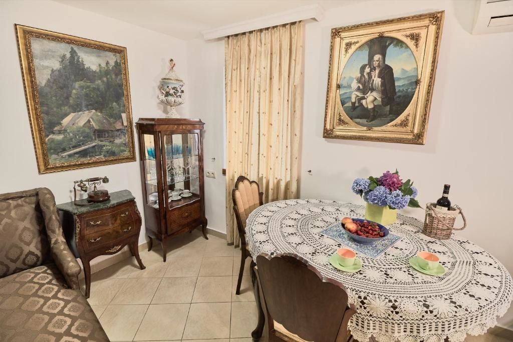 Апартаменты Apartments Renaissance Old town Будва