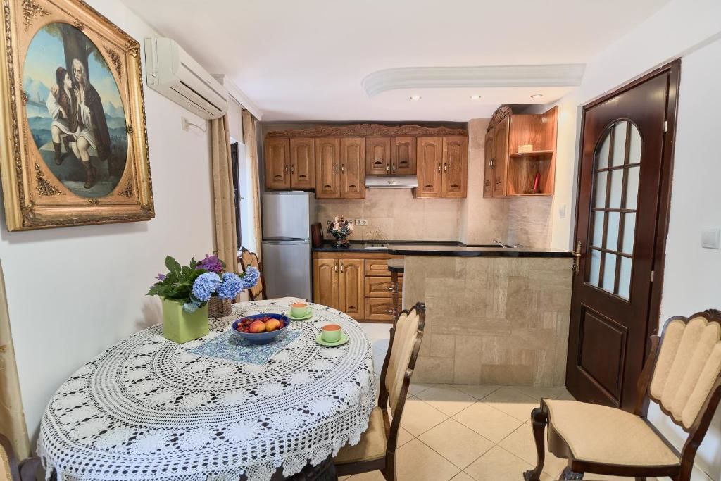 Апартаменты Apartments Renaissance Old town Будва